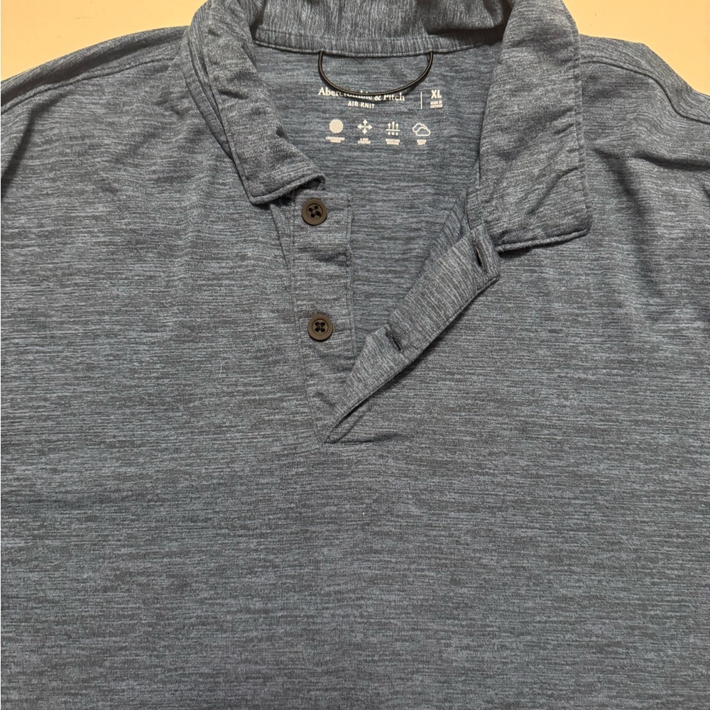 Abercrombie & Fitch Polo - Picture 2 of 3